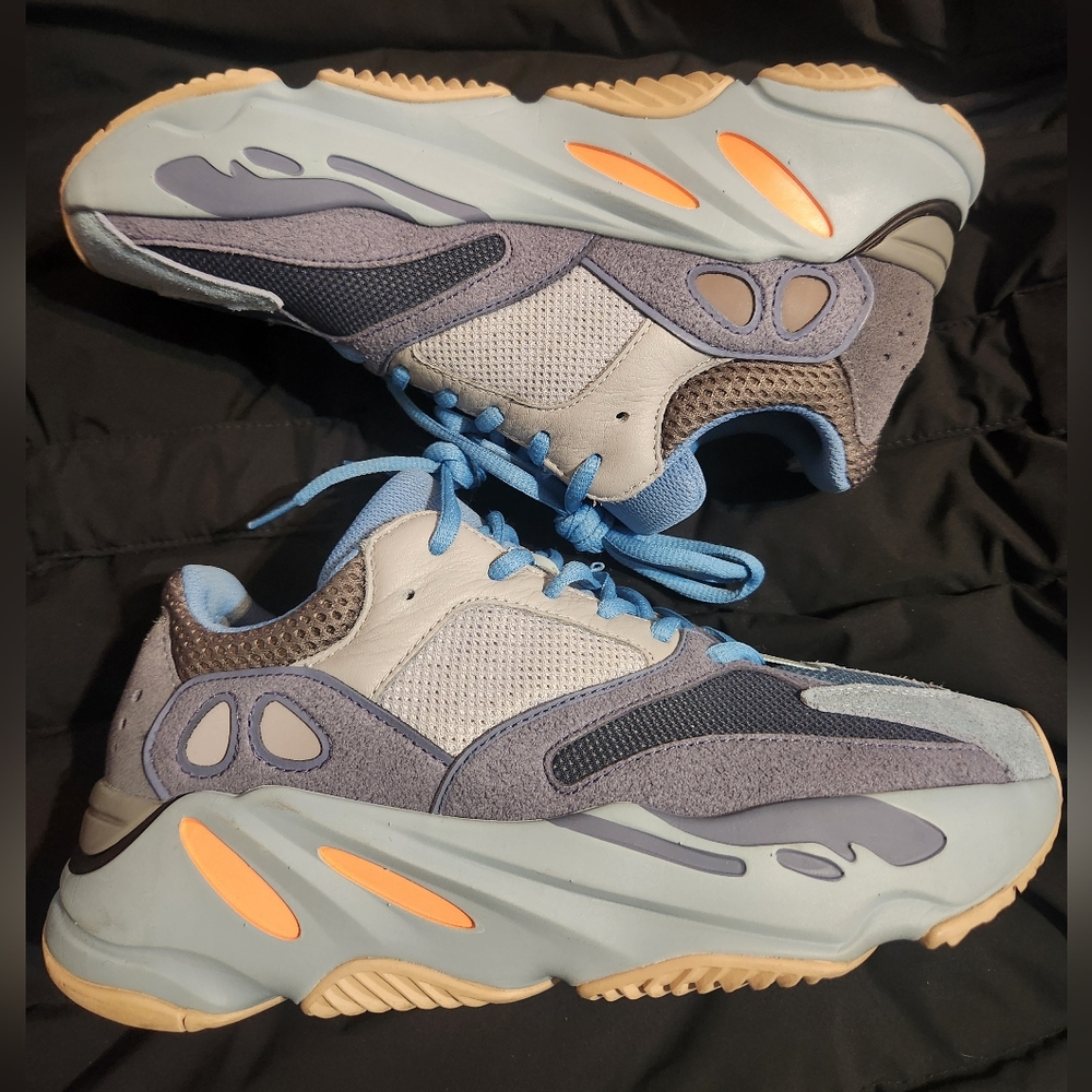 Yeezy Boost 700 Carbon Blue Adidas Size 7.5 - Picture 9 of 12